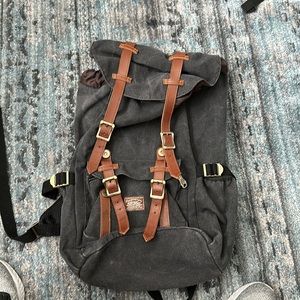 Used vintage and vogue Kauai backpack